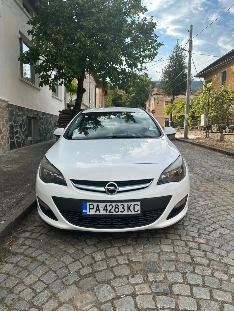 Opel Astra, снимка 1 - Автомобили и джипове - 48523841