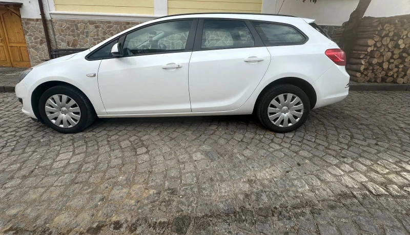 Opel Astra, снимка 9 - Автомобили и джипове - 48523841