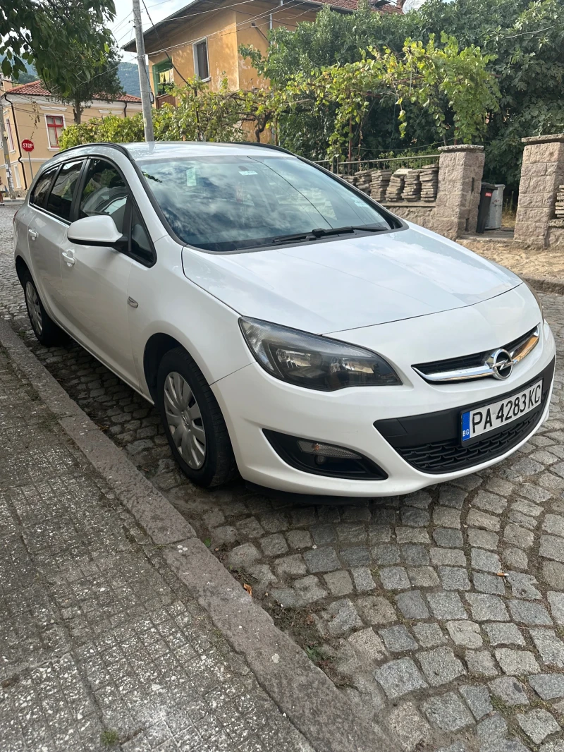 Opel Astra, снимка 3 - Автомобили и джипове - 48523841