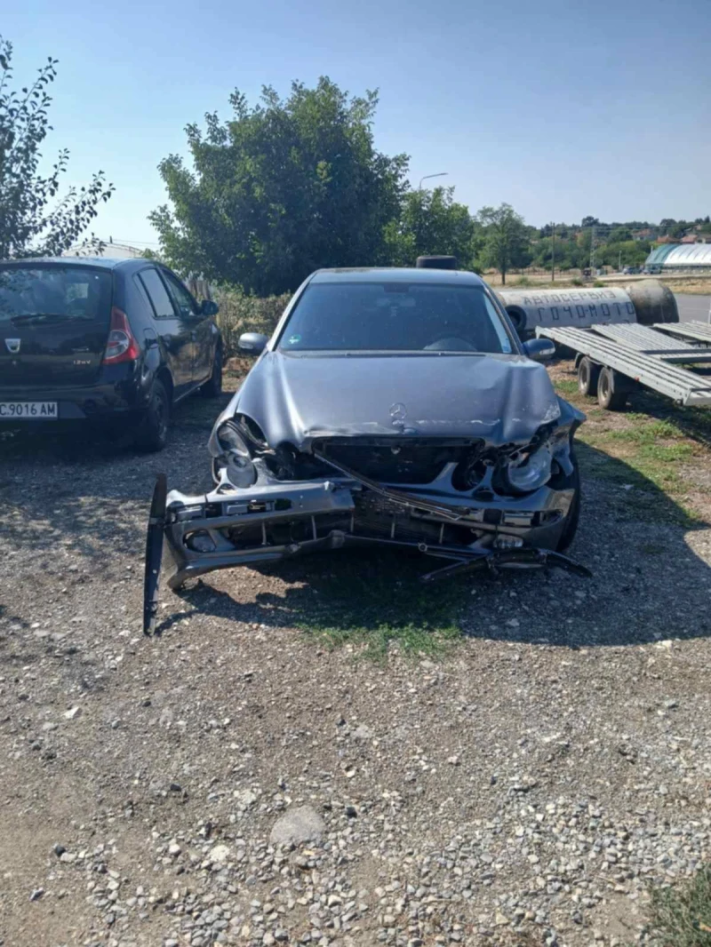 Mercedes-Benz E 320 V образен ОМ 642, снимка 10 - Автомобили и джипове - 51446243