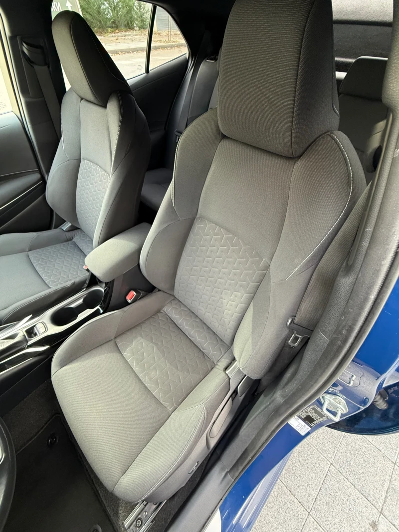 Toyota Corolla 1.8 122к.с. СЕРВИЗНА ИСТОРИЯ, снимка 7 - Автомобили и джипове - 52634994