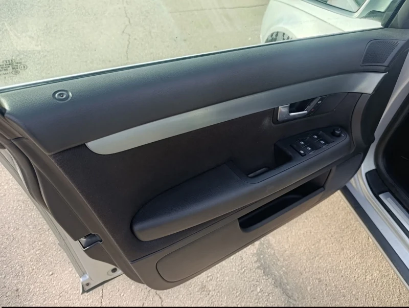 Audi A4, снимка 13 - Автомобили и джипове - 52859570