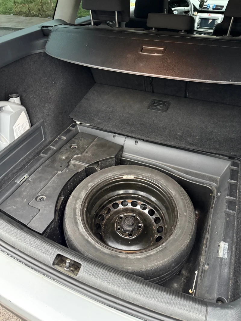 VW Passat, снимка 10 - Автомобили и джипове - 52990294