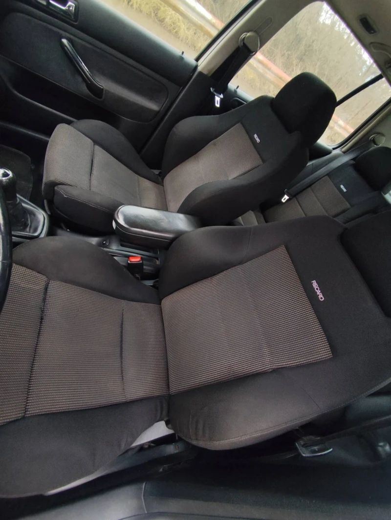 VW Golf, снимка 9 - Автомобили и джипове - 53164756