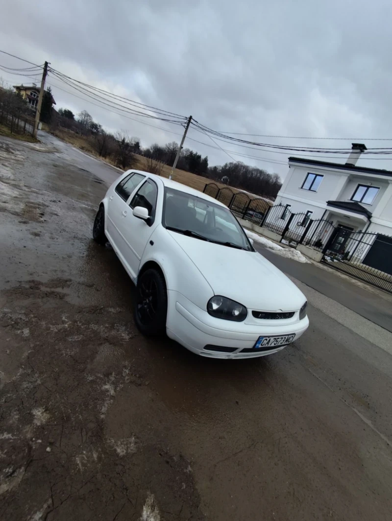 VW Golf, снимка 2 - Автомобили и джипове - 53164756