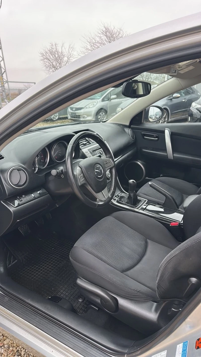 Mazda 6 2.0i 16V, снимка 9 - Автомобили и джипове - 53431358