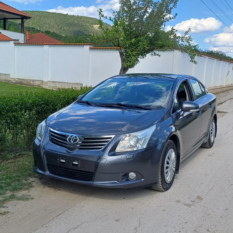 Toyota Avensis 132к.с Бензин Седан , снимка 2 - Автомобили и джипове - 53472955