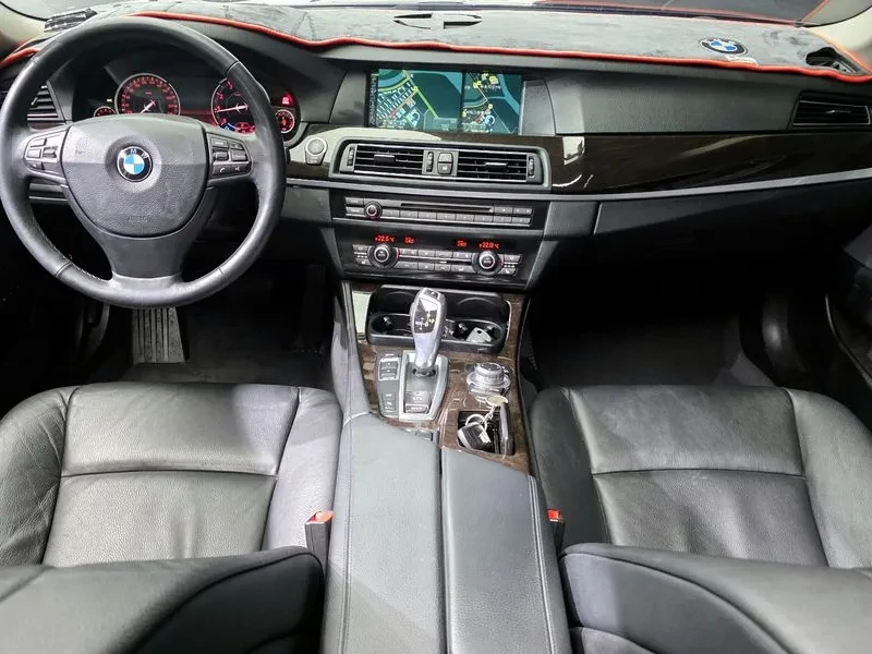 BMW 520, снимка 7 - Автомобили и джипове - 54591190