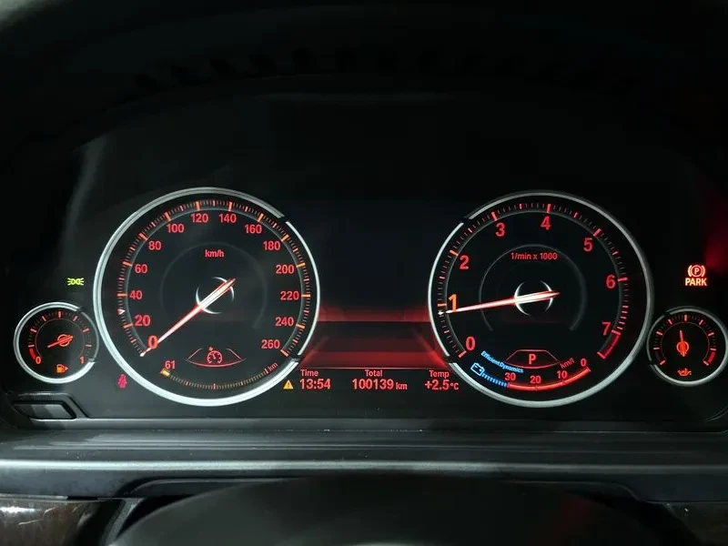 BMW 520, снимка 8 - Автомобили и джипове - 54591190