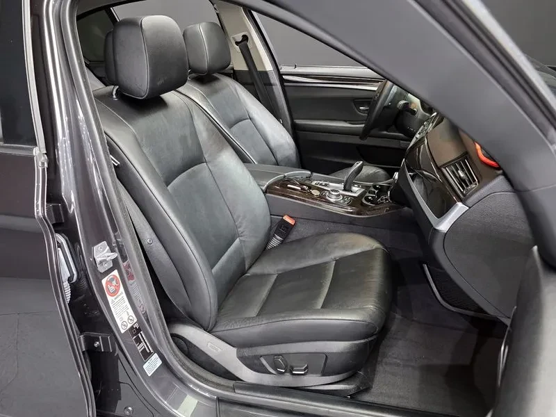 BMW 520, снимка 12 - Автомобили и джипове - 54591190