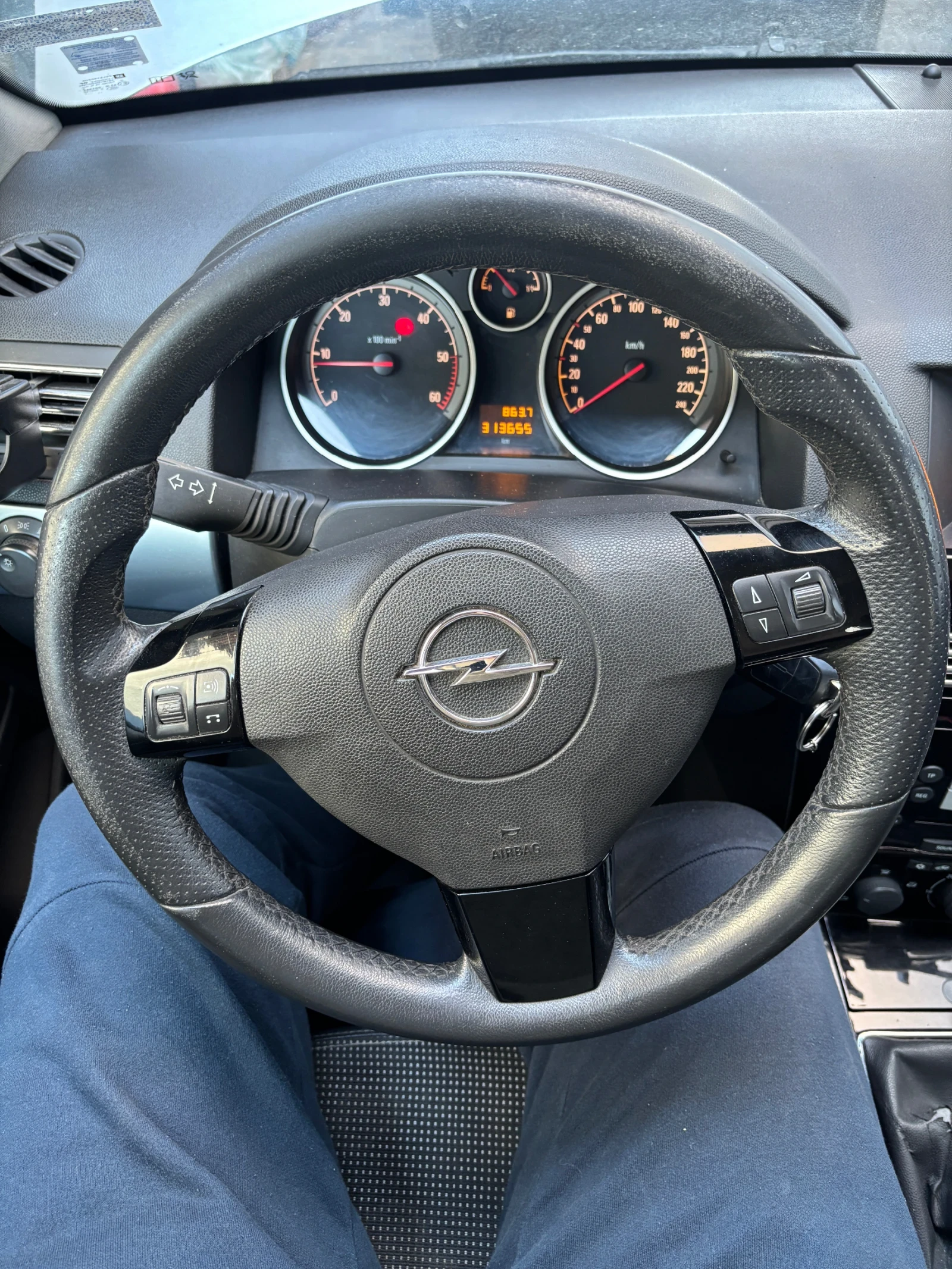 Opel Astra 1.7 CDTI Facelift 125hp - изображение 9