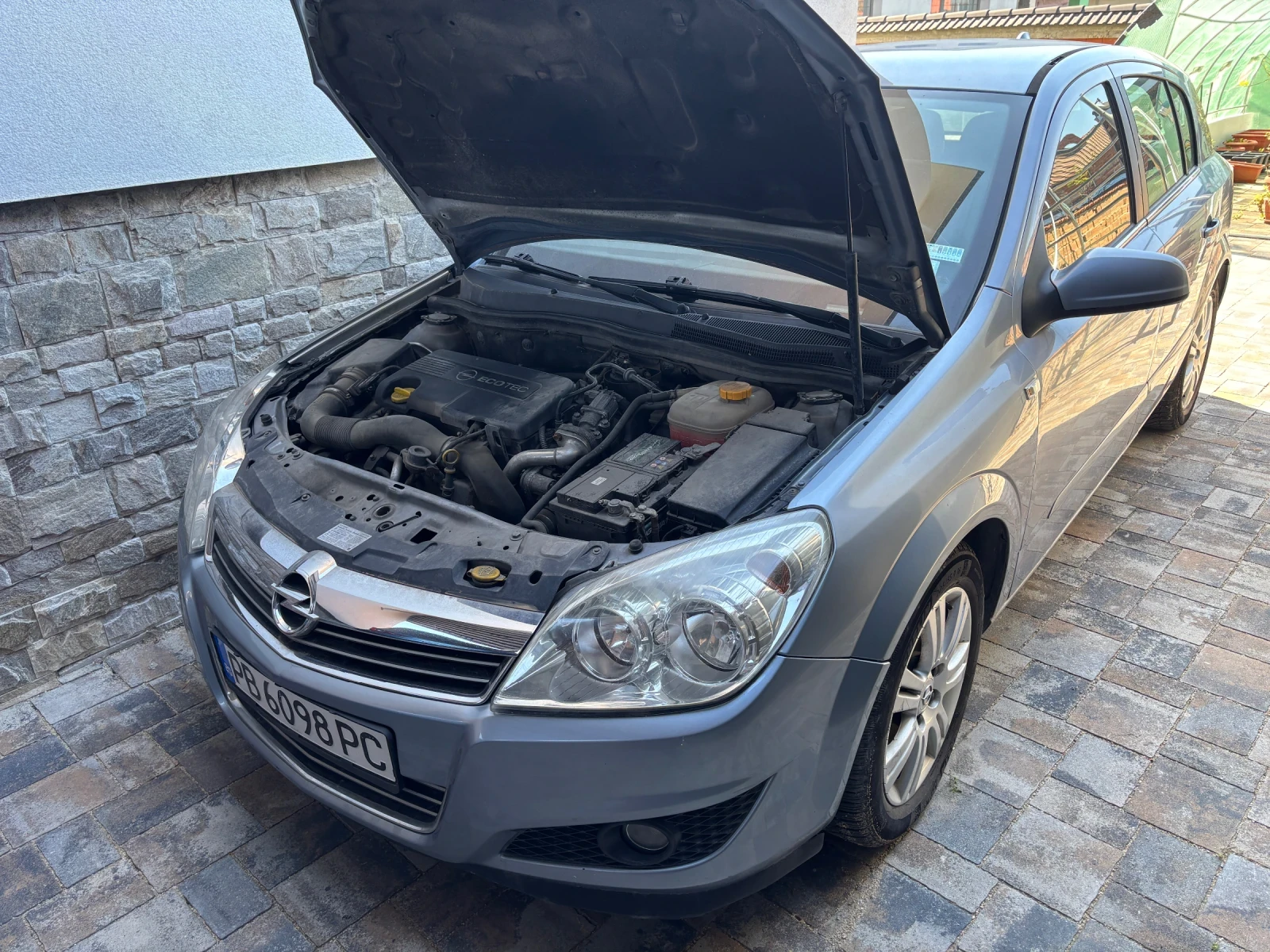 Opel Astra 1.7 CDTI Facelift 125hp - изображение 8