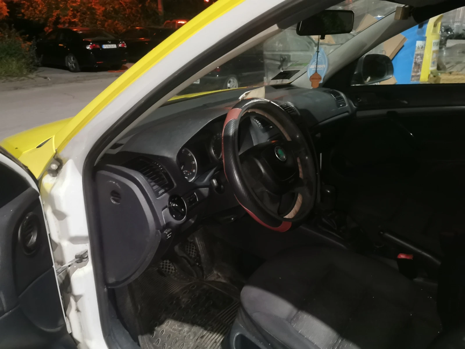 Skoda Octavia 1.6 - изображение 4