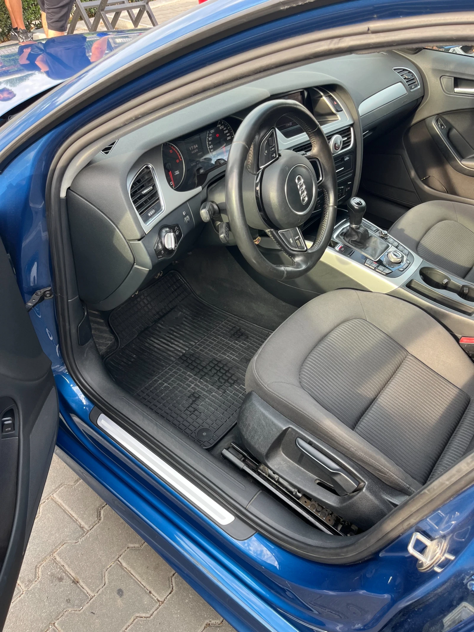 Audi A4 B8 - изображение 7