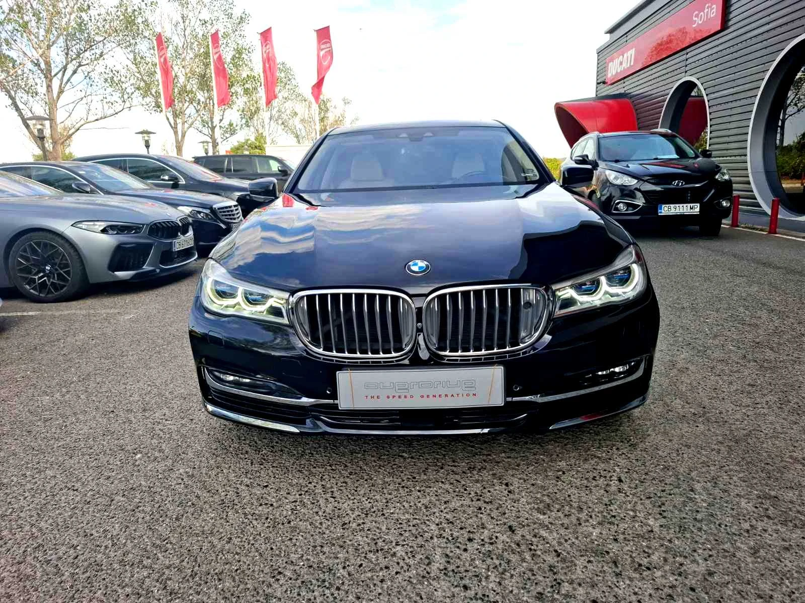 BMW 750 Li XDrive - изображение 2