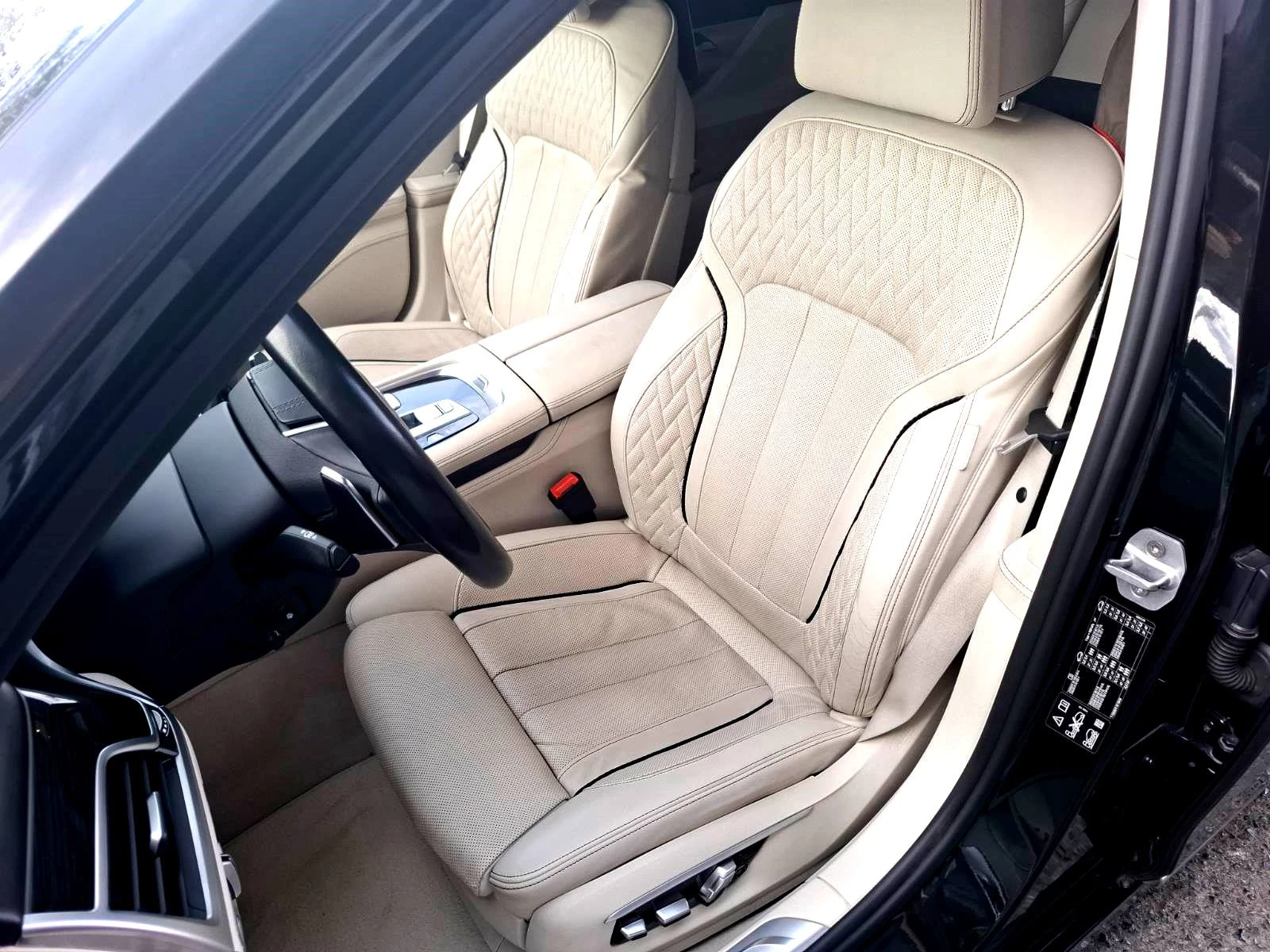 BMW 750 Li XDrive - изображение 10