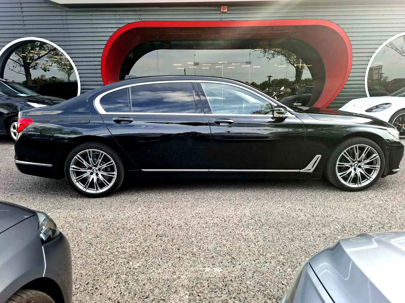 BMW 750 Li XDrive - изображение 7