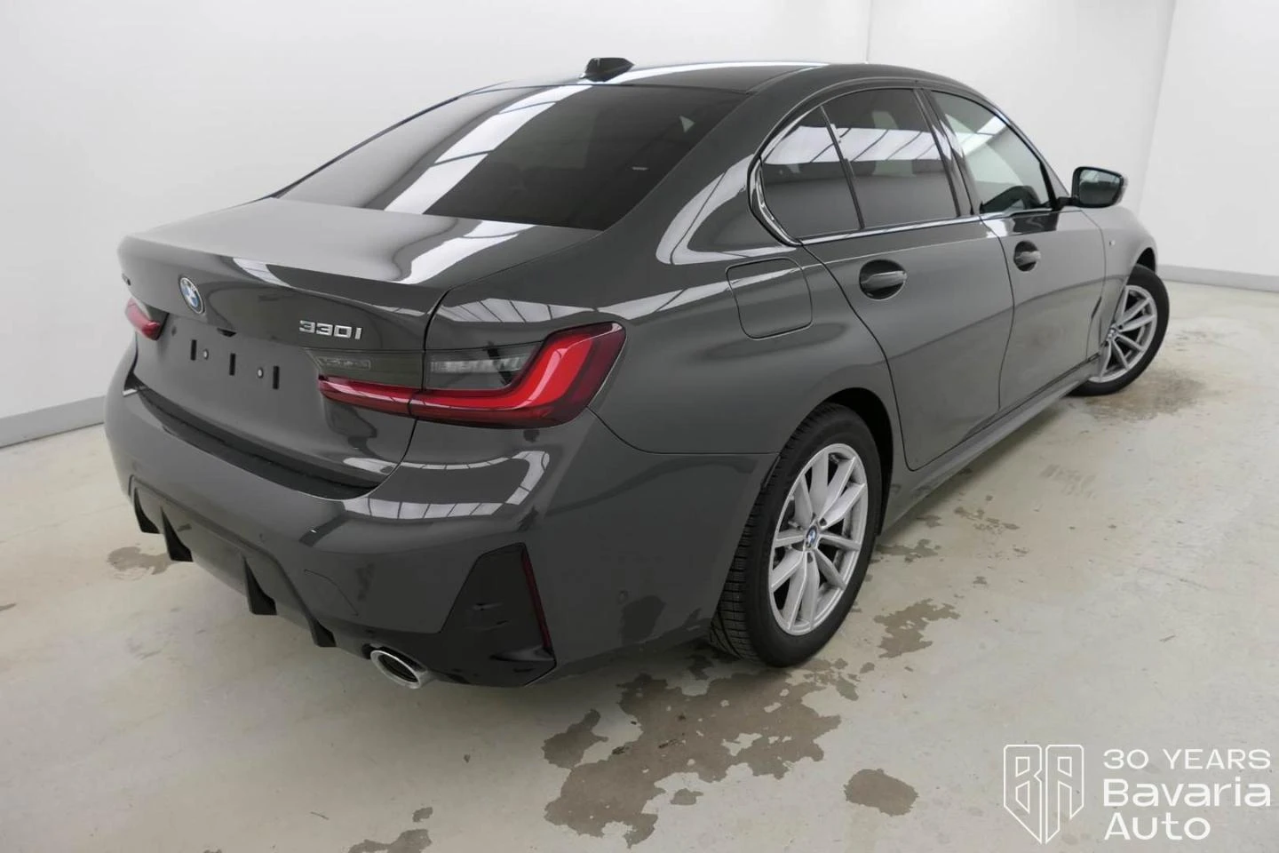 BMW 330 i xDrive M Sport Paket Sportautomatic | Mobile.bg   3