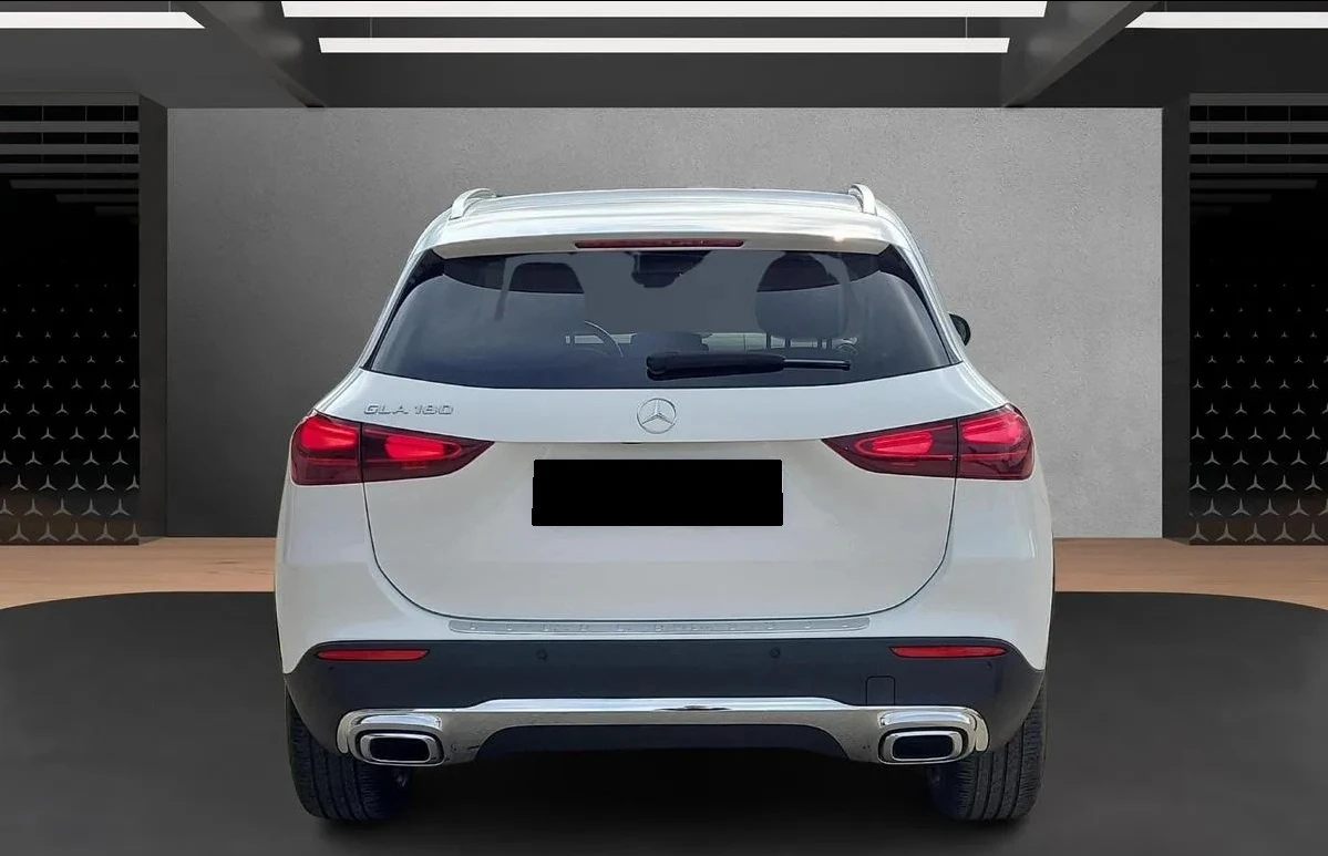 Mercedes-Benz GLA 180  - изображение 2