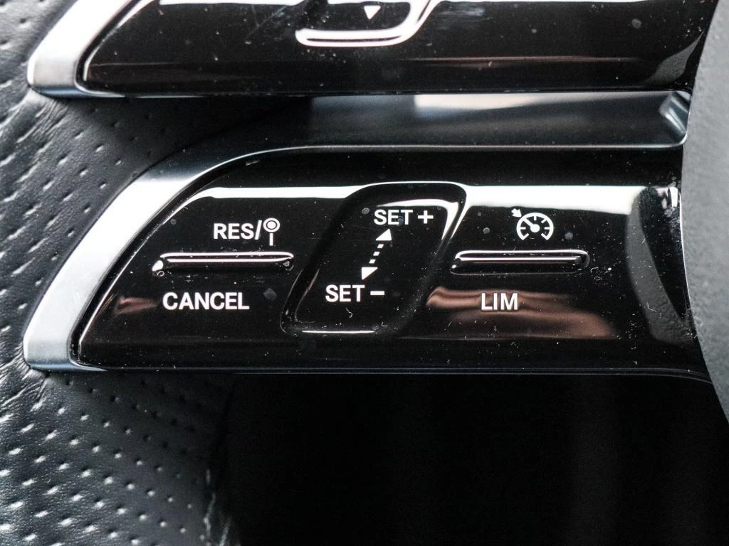 Mercedes-Benz C 200 AMG/ 4-MATIC/ LED/ CAMERA/ KEYLESS/ - изображение 9