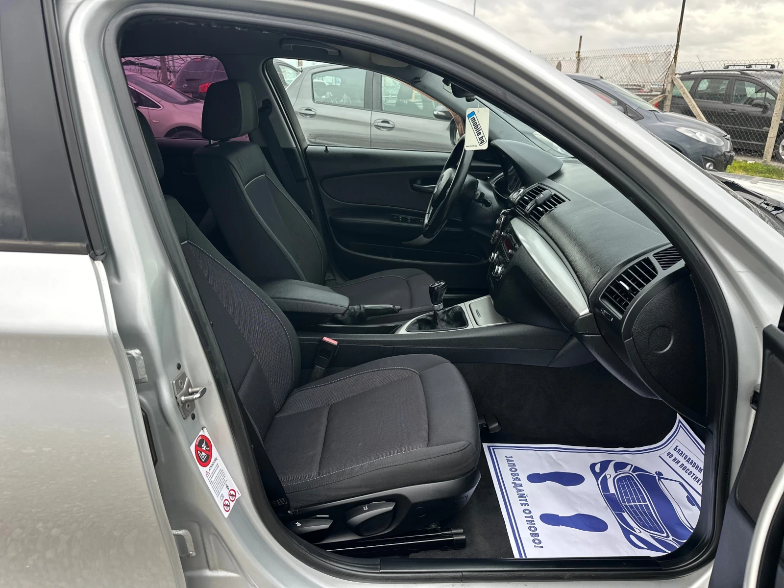 BMW 118 2.0d 143kc M-sport, снимка 14 - Автомобили и джипове - 53529768