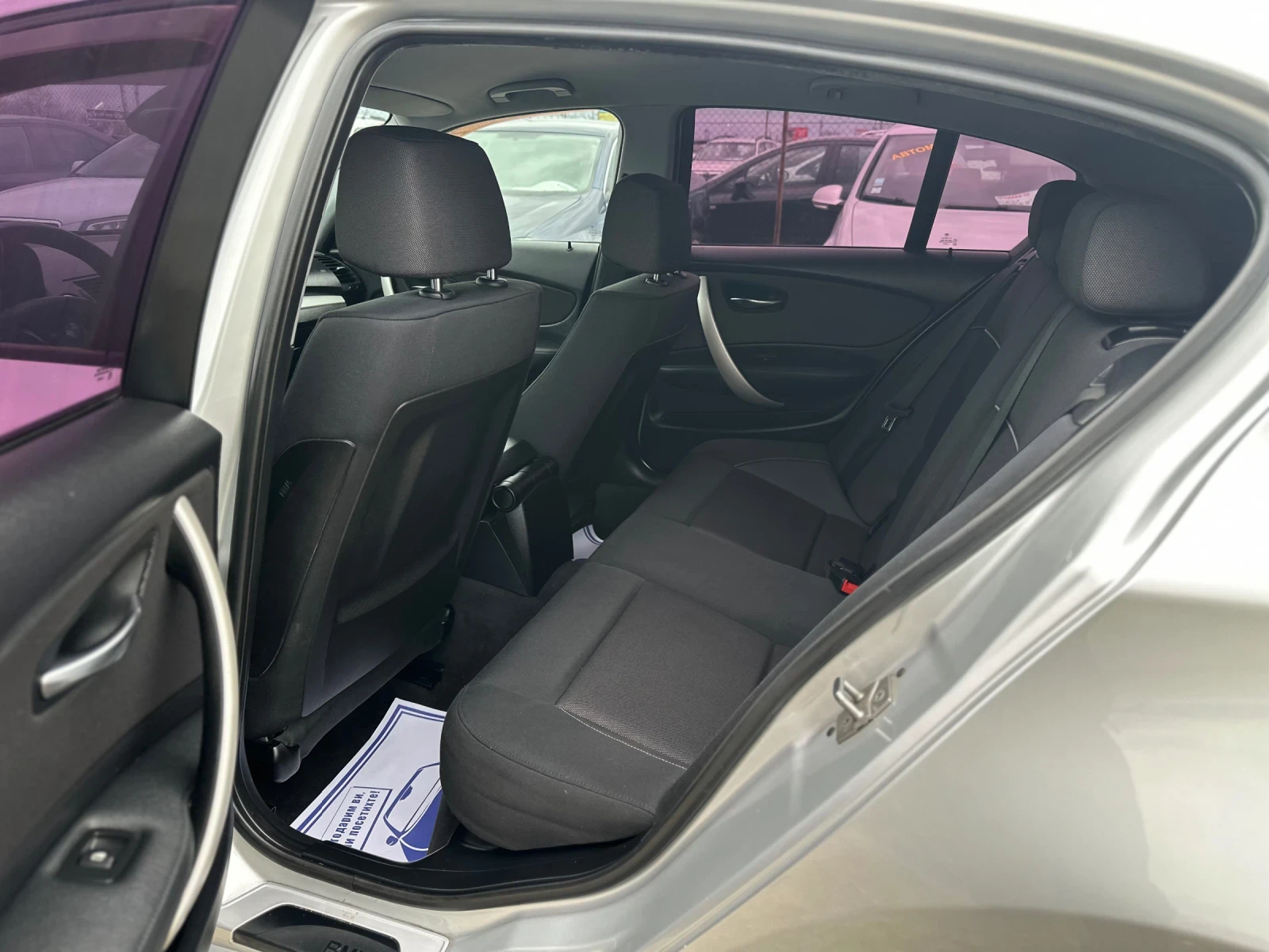 BMW 118 2.0d 143kc M-sport, снимка 8 - Автомобили и джипове - 53529768