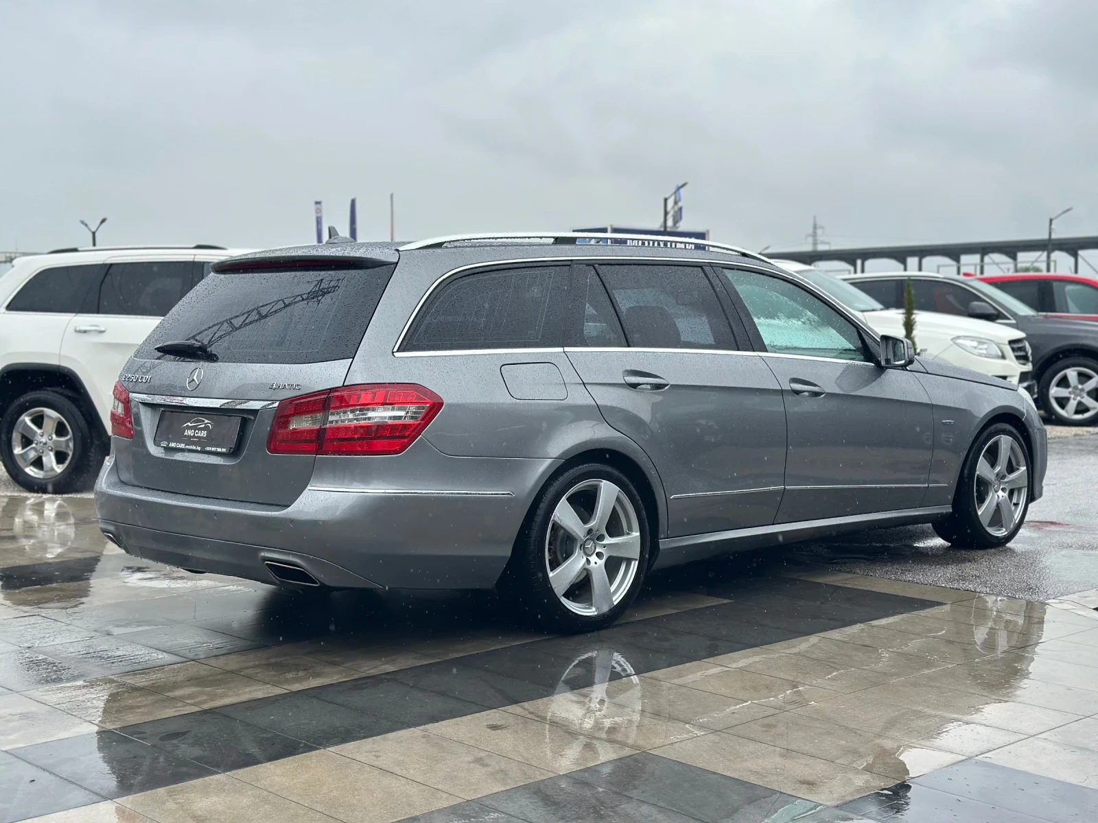 Mercedes-Benz E 250 * 4Matic* 7G-Tronic* 2013г.* , снимка 4 - Автомобили и джипове - 54000441