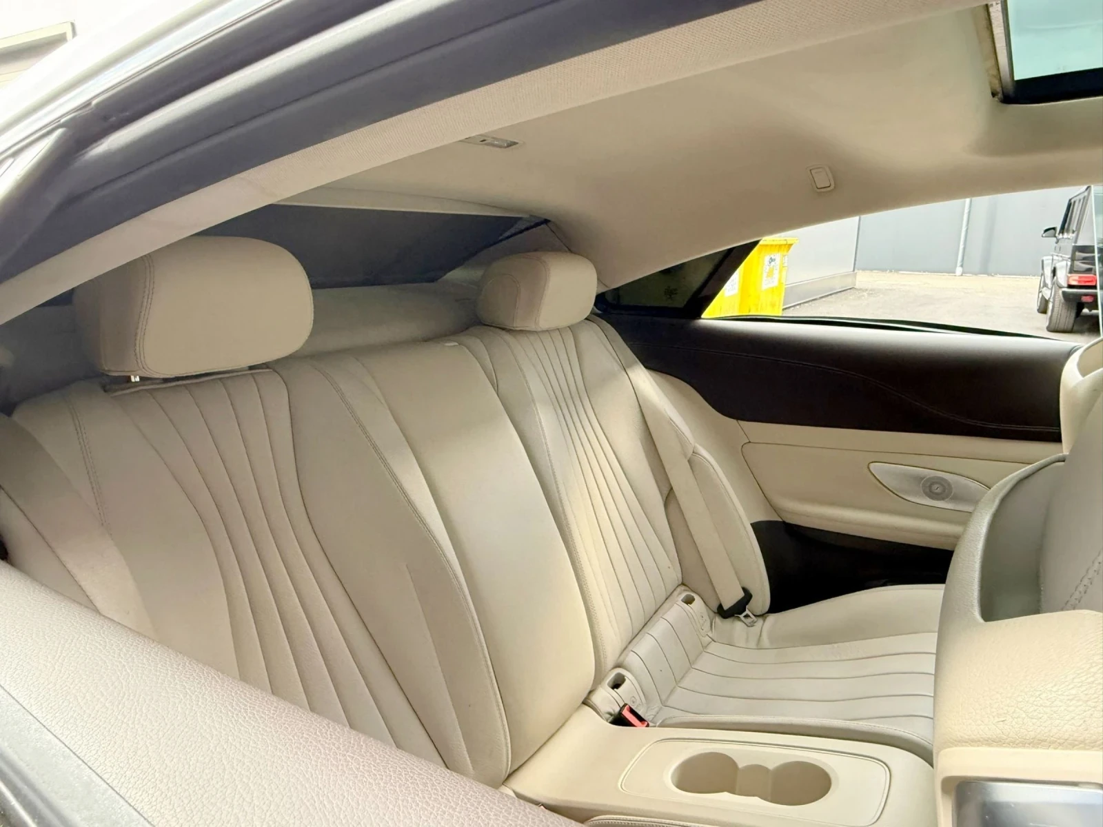 Mercedes-Benz E 400 Mercedes E400i AMG* COUPE* BURM* PANO* HUD* ASSIST, снимка 14 - Автомобили и джипове - 54164071