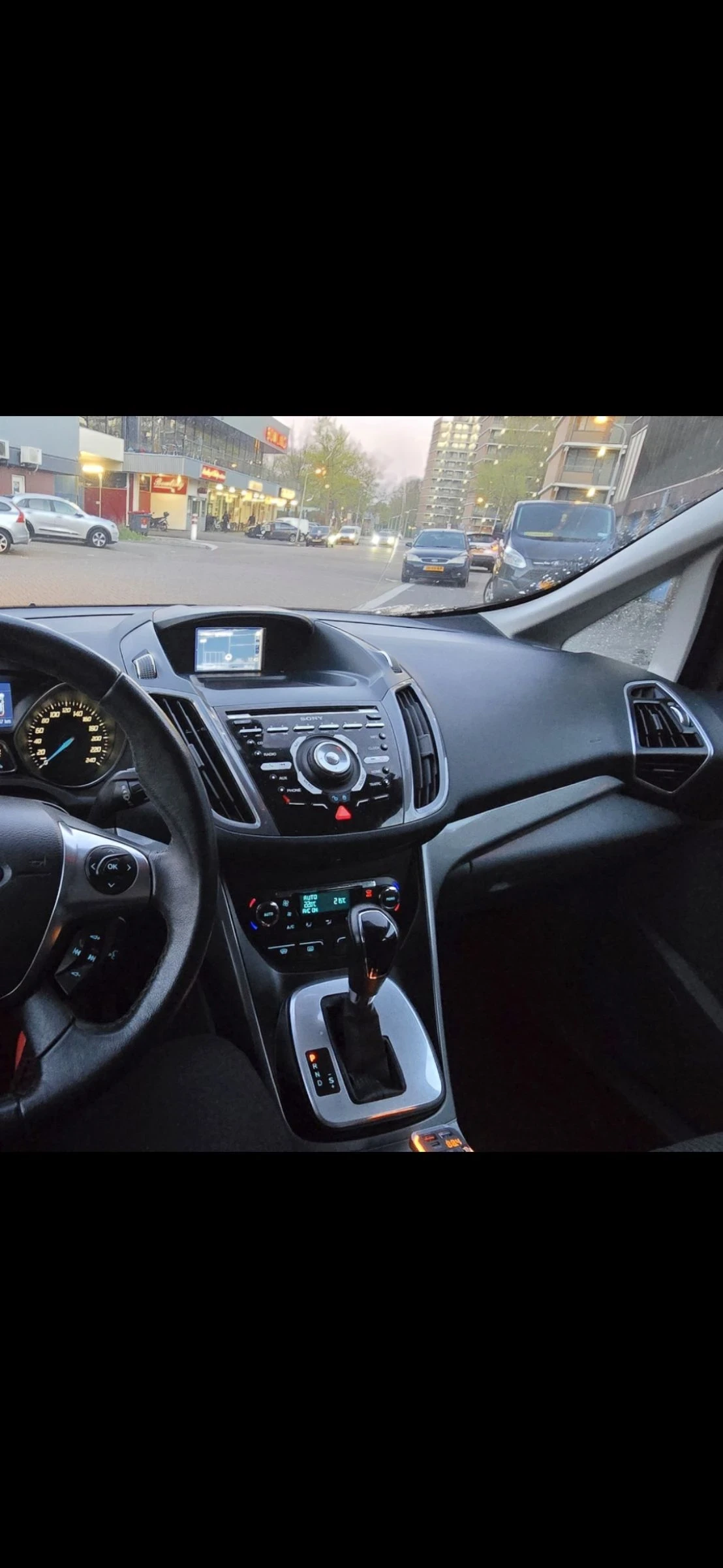 Ford C-max, снимка 9 - Автомобили и джипове - 54430599
