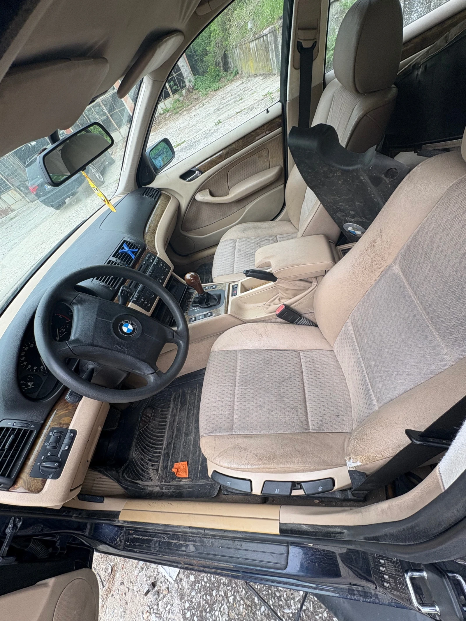 BMW 320 320d, снимка 3 - Автомобили и джипове - 54459393