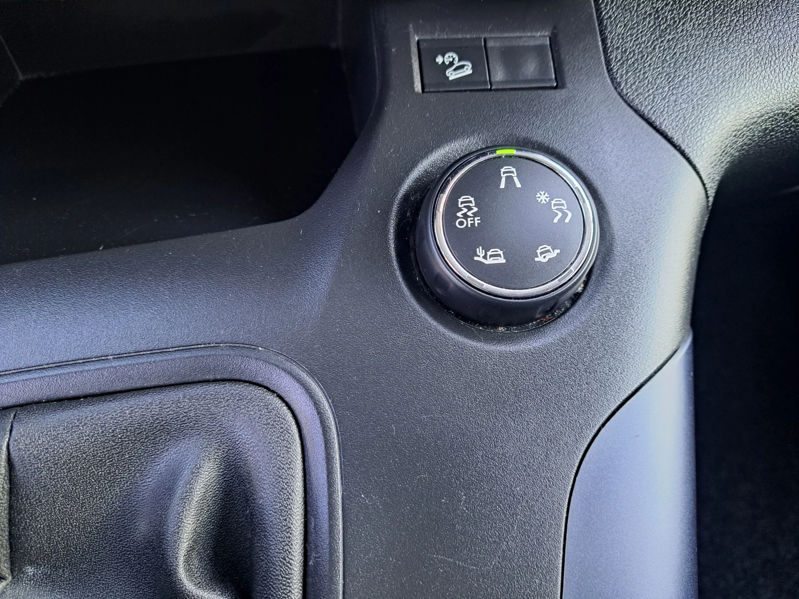 Peugeot Rifter 1.5HDI-GTLINE-LED-NAVI-PDC-EURO6B-KLIMATRONIK, снимка 15 - Автомобили и джипове - 54663385