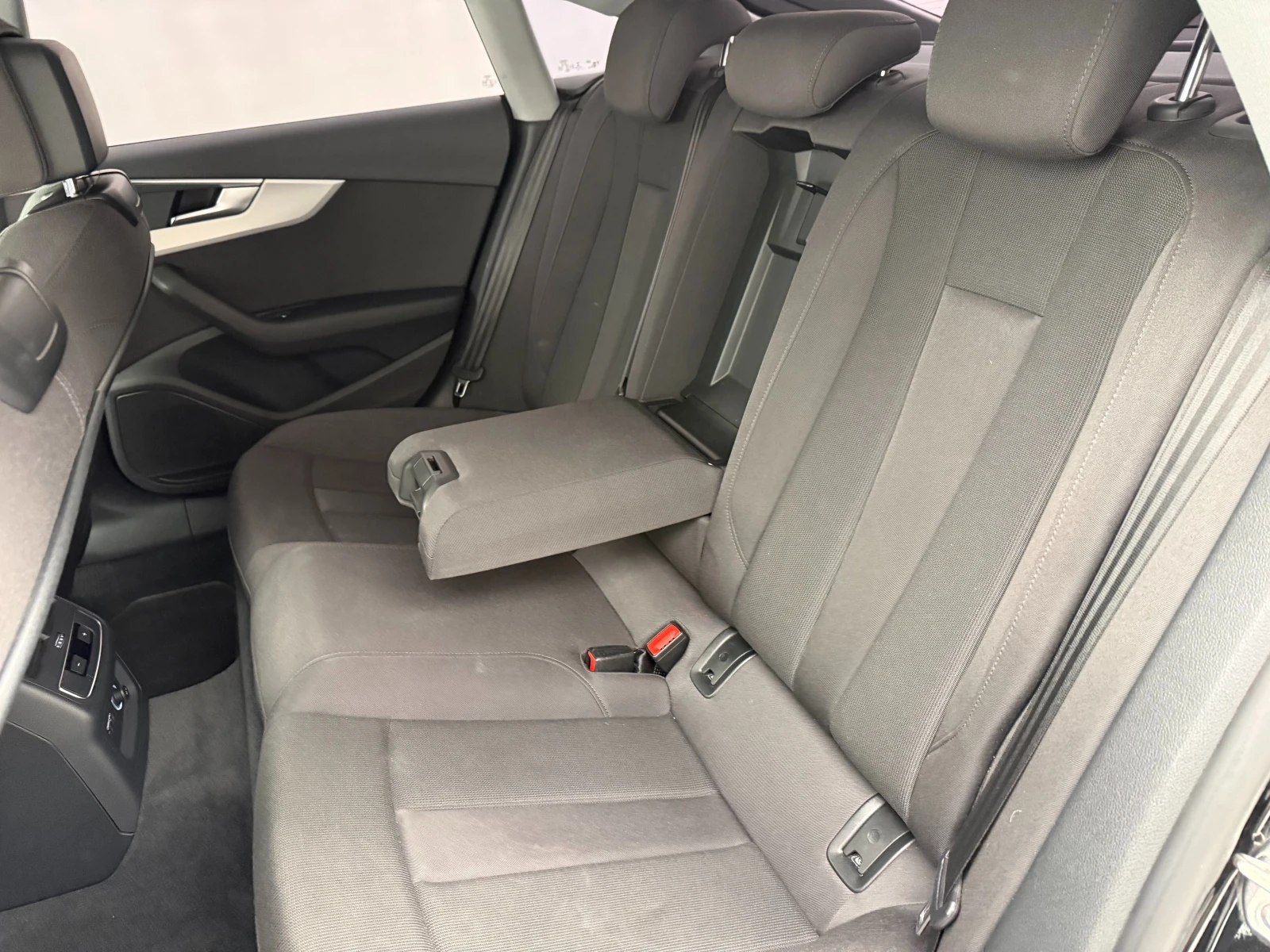 Audi A5 Sportback\TDI\2.0, снимка 10 - Автомобили и джипове - 54759315