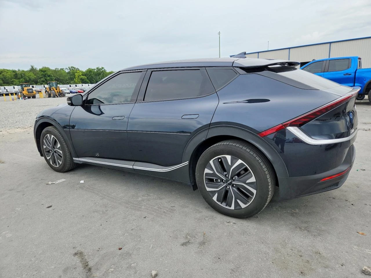 Kia EV6 Light Long Range AWD, снимка 2 - Автомобили и джипове - 54833918