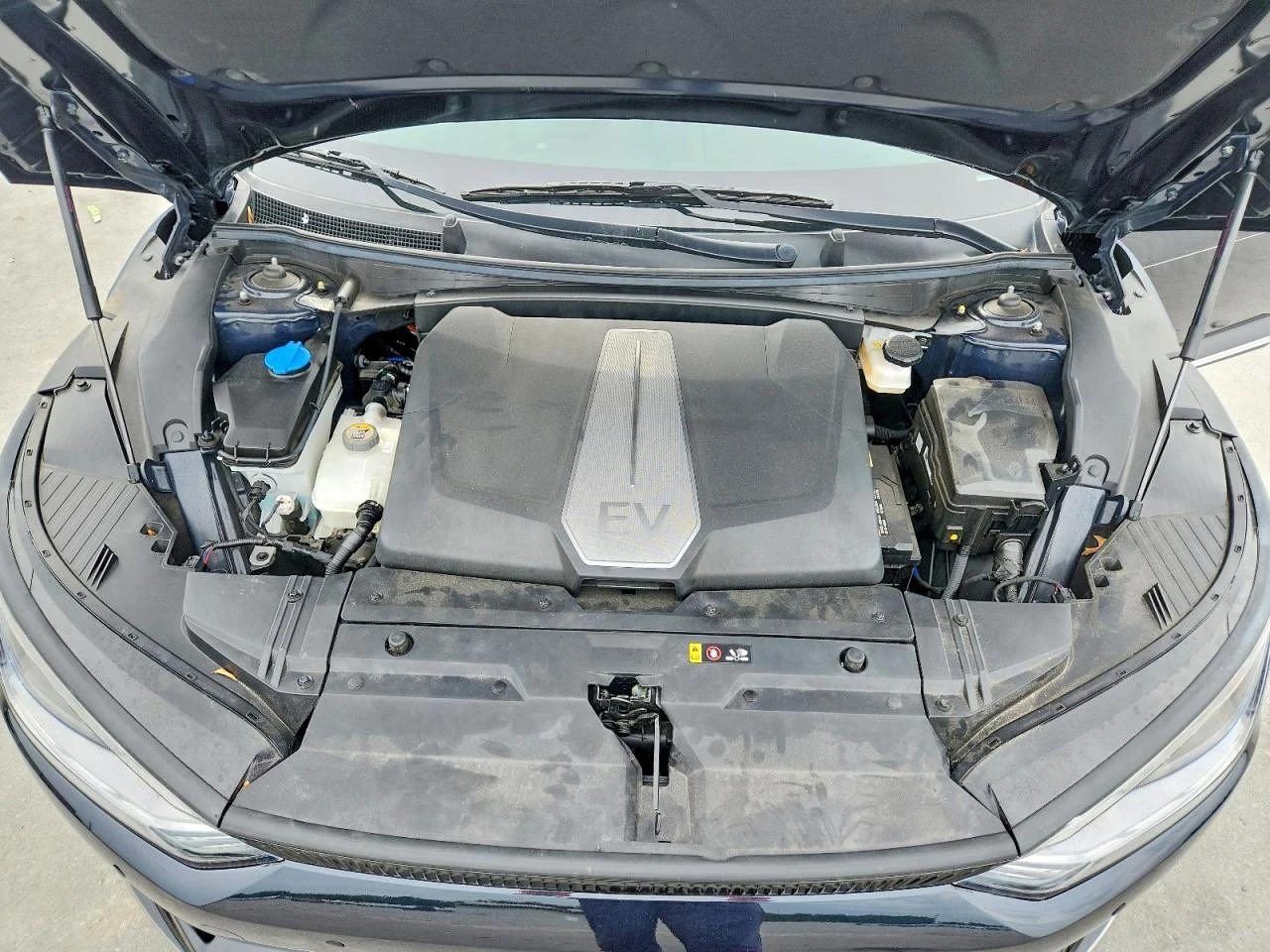 Kia EV6 Light Long Range AWD, снимка 10 - Автомобили и джипове - 54833918
