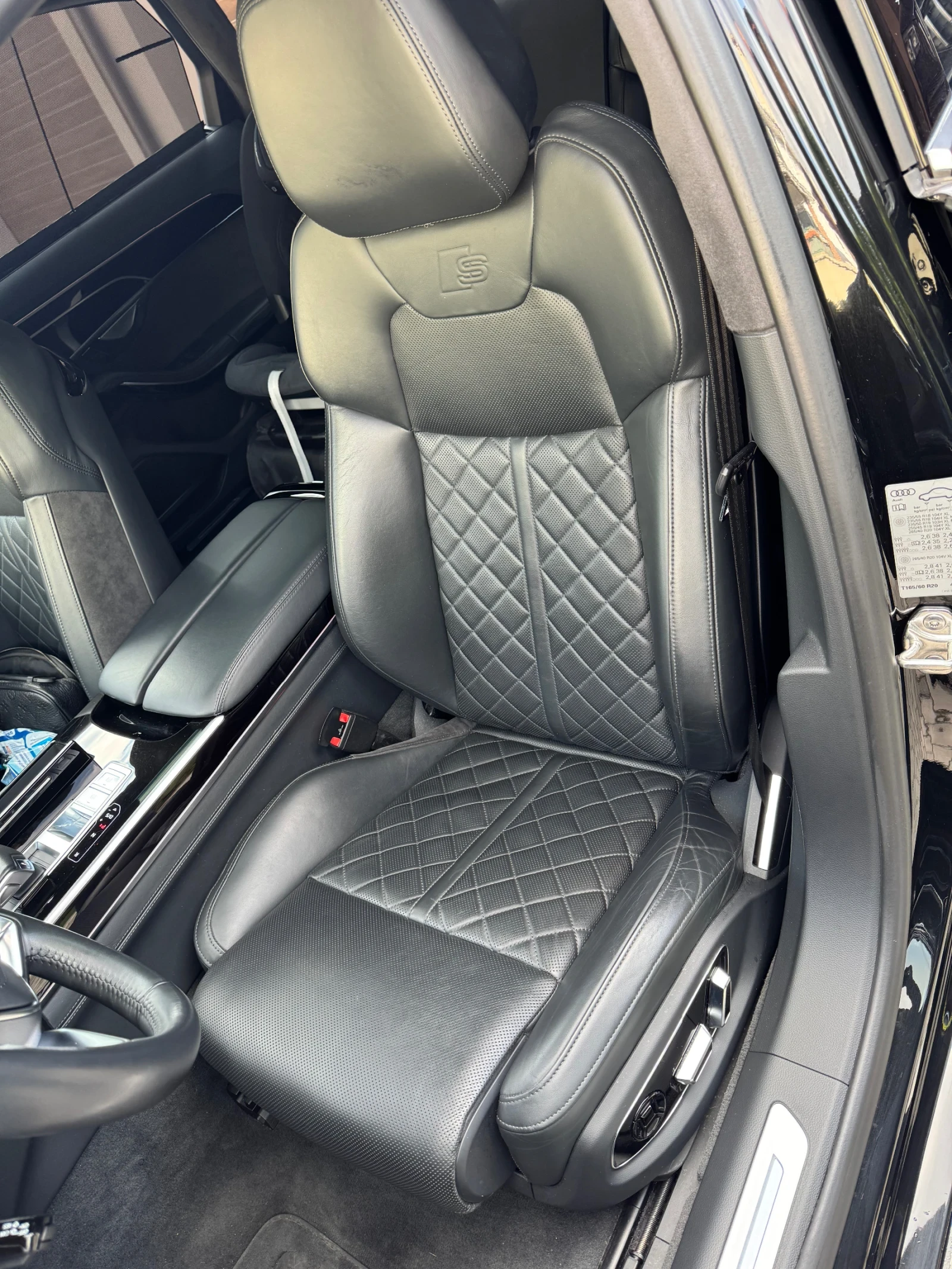 Audi A8 55tfsi S-line B&O , снимка 7 - Автомобили и джипове - 54854724