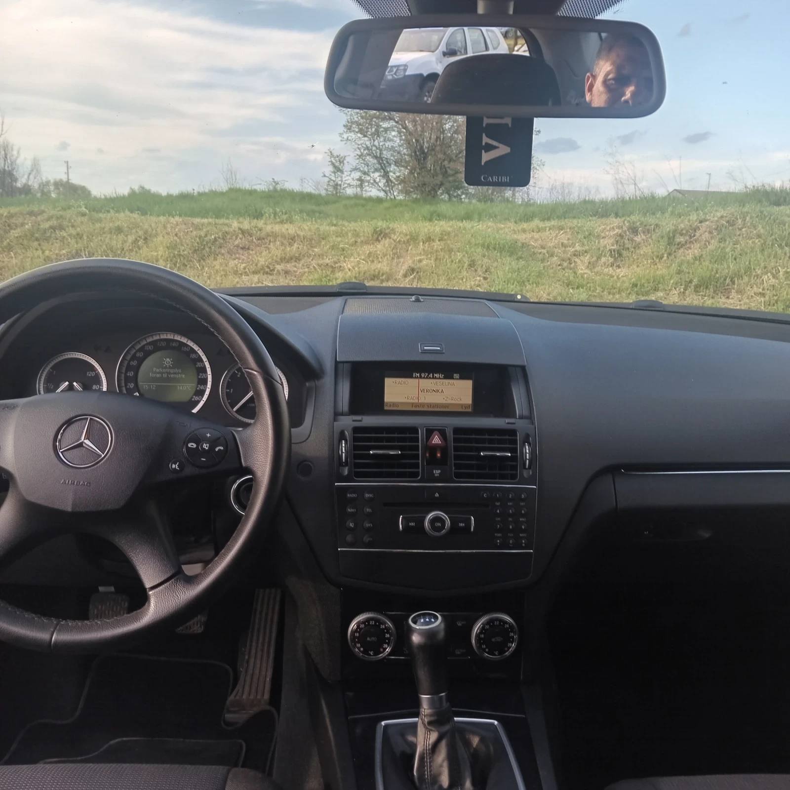 Mercedes-Benz C 200, снимка 9 - Автомобили и джипове - 55071039