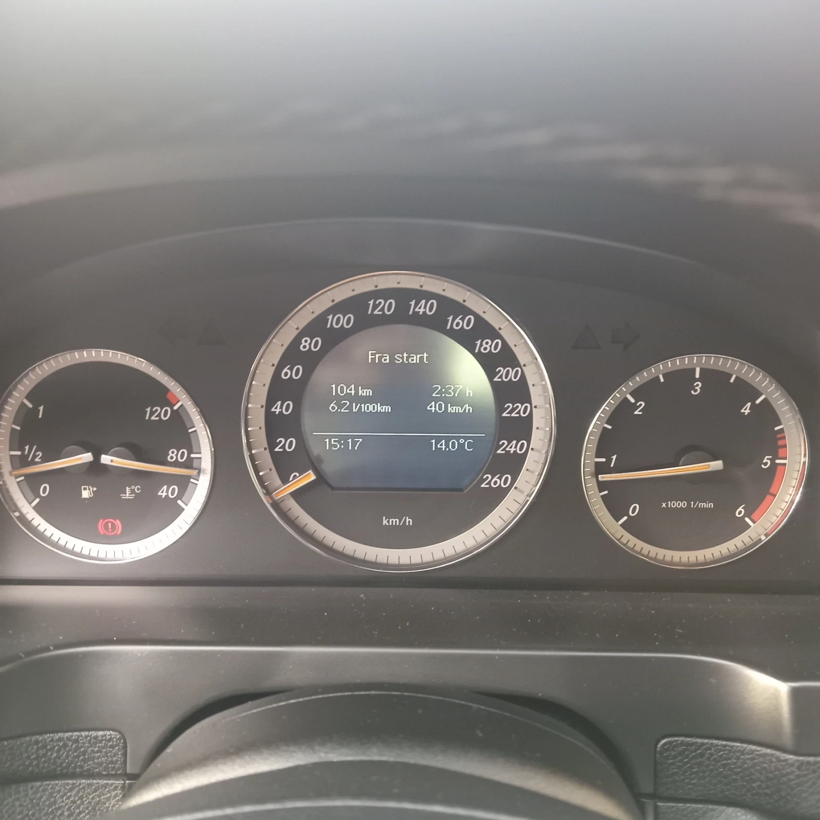 Mercedes-Benz C 200, снимка 3 - Автомобили и джипове - 55071039