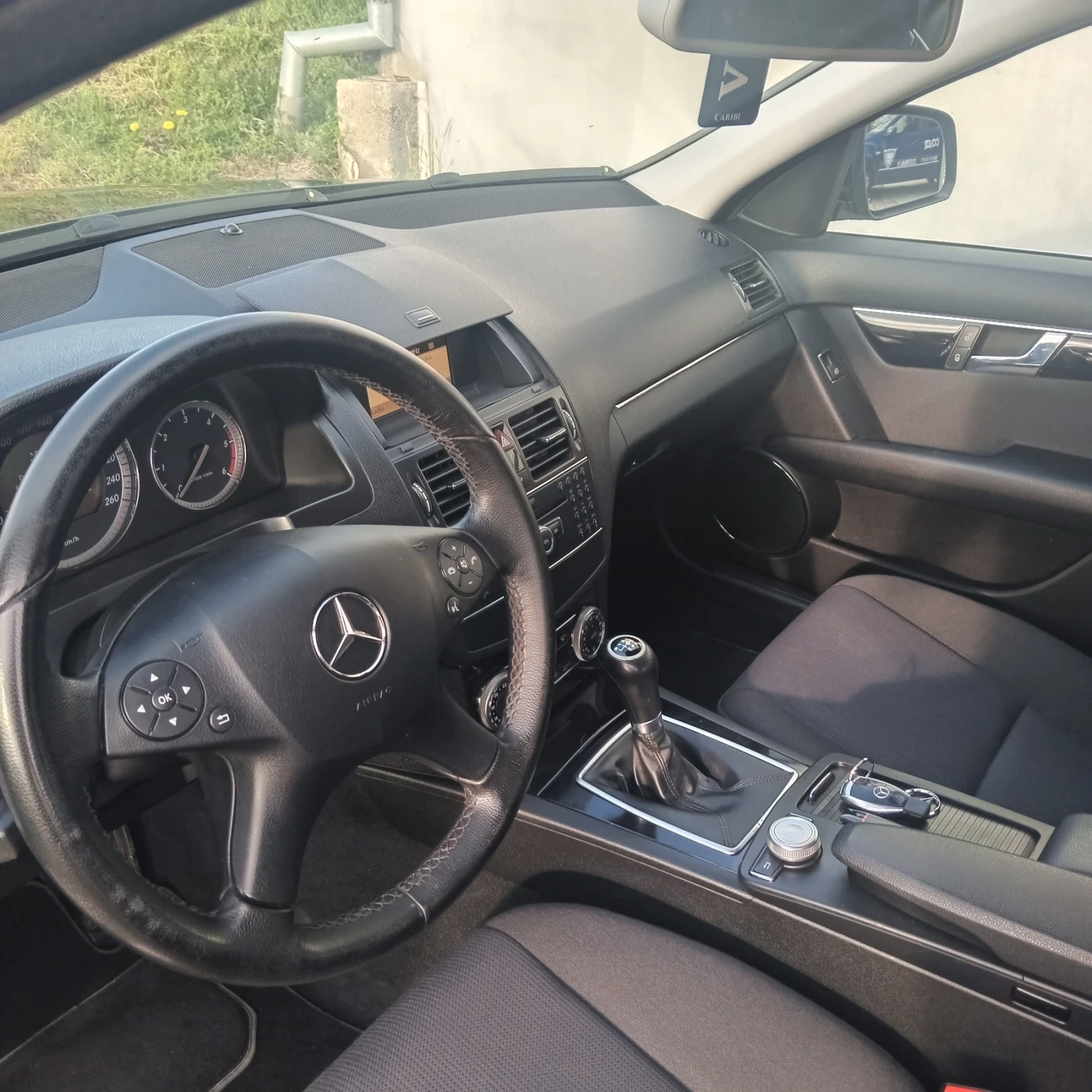 Mercedes-Benz C 200, снимка 5 - Автомобили и джипове - 55071039