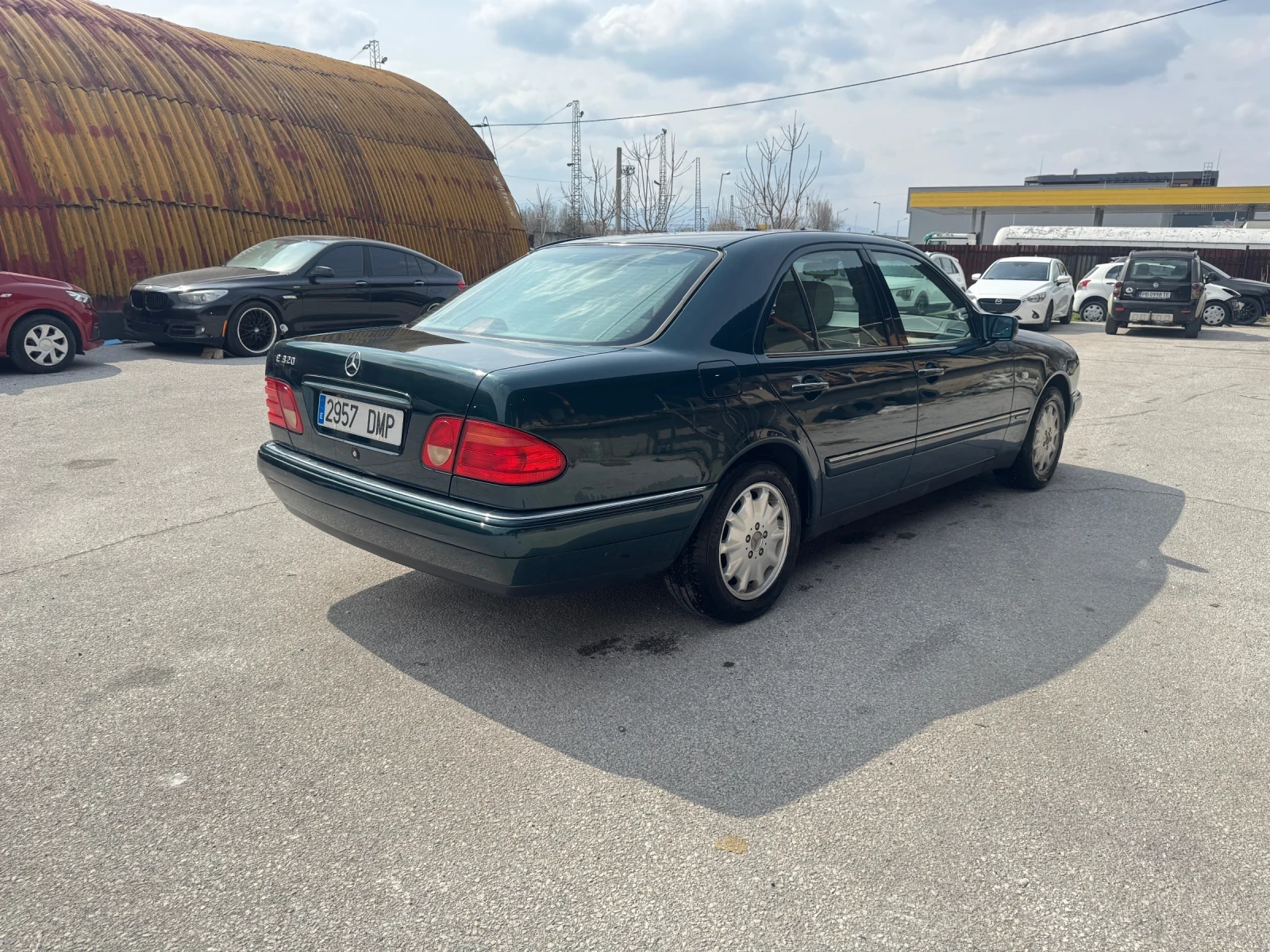 Mercedes-Benz E 320 M104, снимка 4 - Автомобили и джипове - 55104034