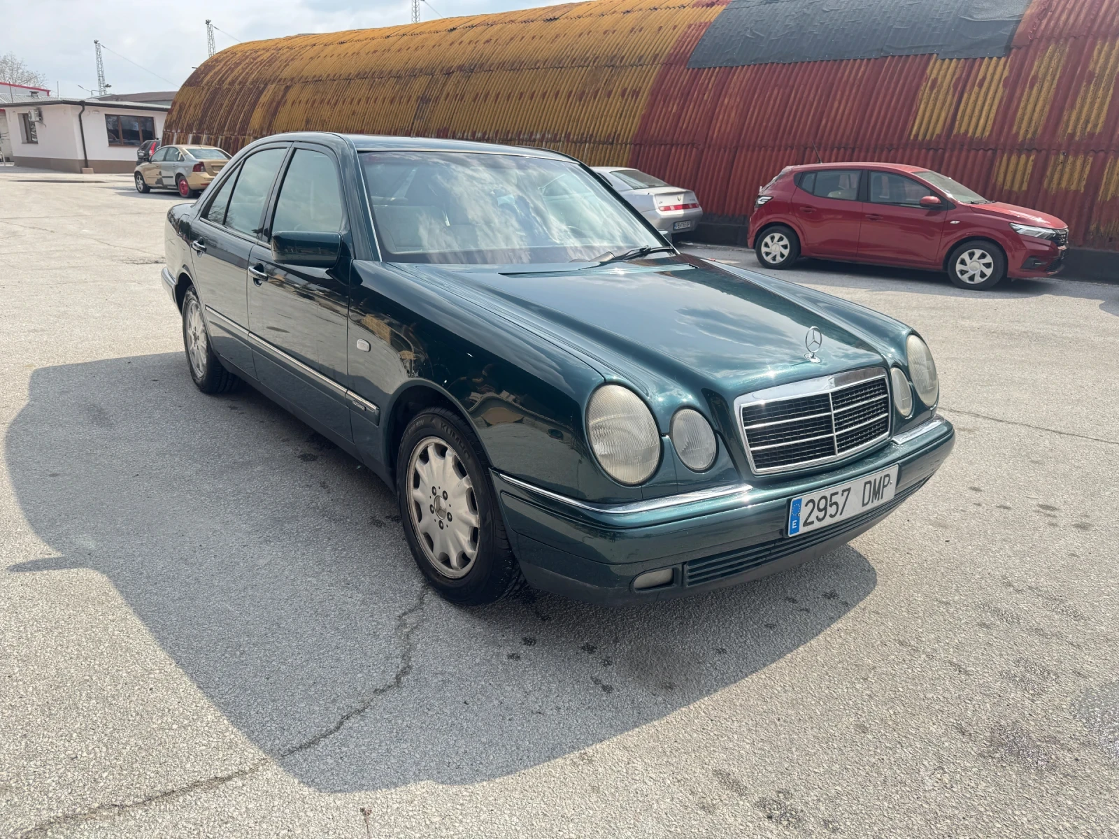 Mercedes-Benz E 320 M104, снимка 2 - Автомобили и джипове - 55104034