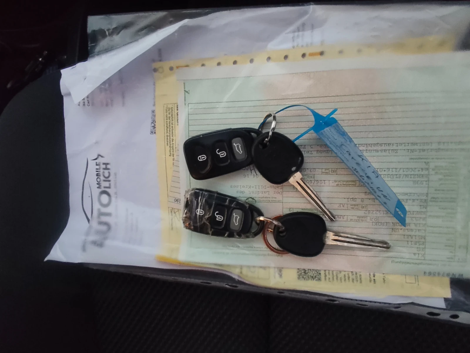 Kia Carens 2.0I, LPG- Lovato, Facelift, климатроник, теглич!, снимка 16 - Автомобили и джипове - 55138392