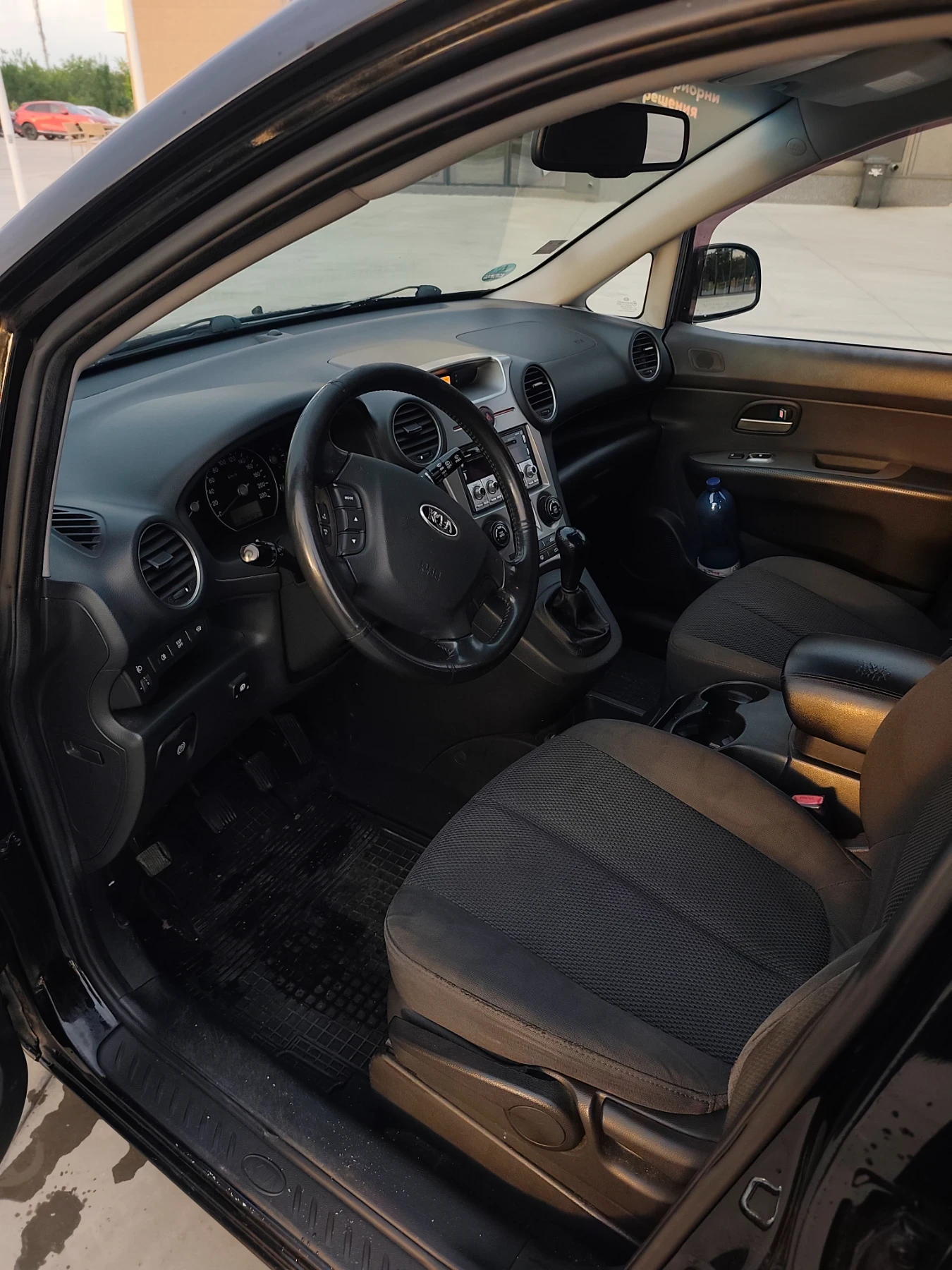 Kia Carens 2.0I, LPG- Lovato, Facelift, климатроник, теглич!, снимка 8 - Автомобили и джипове - 55138392