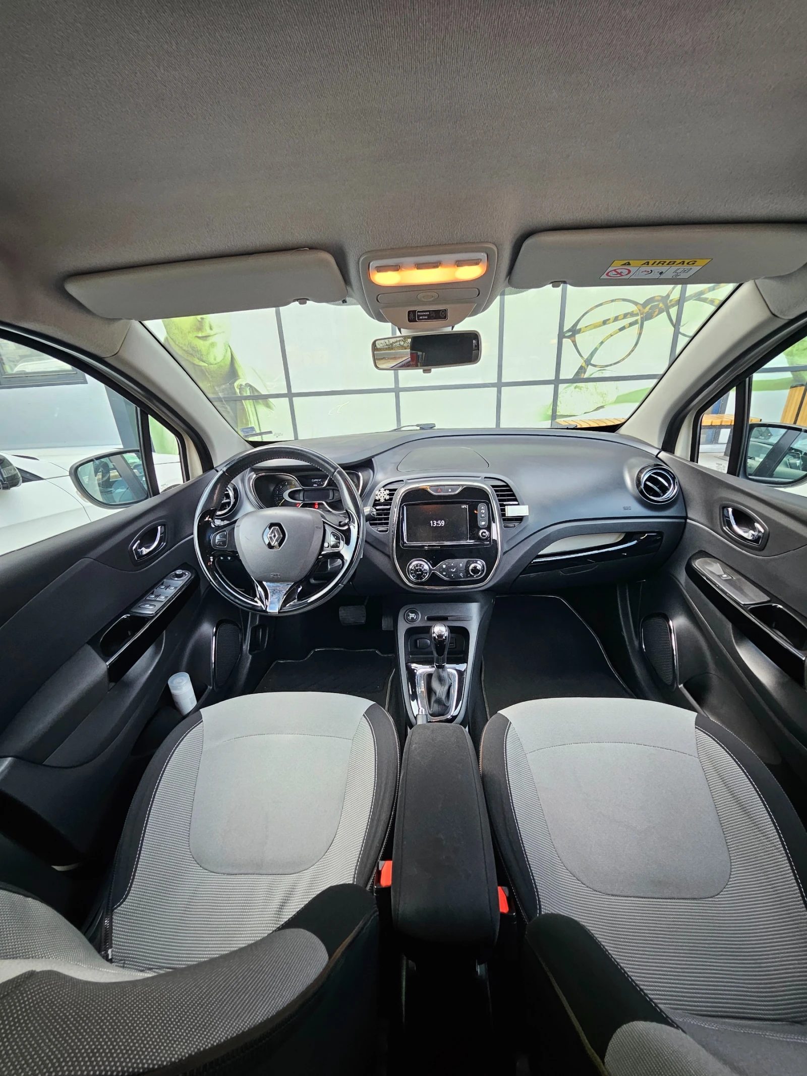 Renault Captur 1.5 DCI, снимка 6 - Автомобили и джипове - 55176248