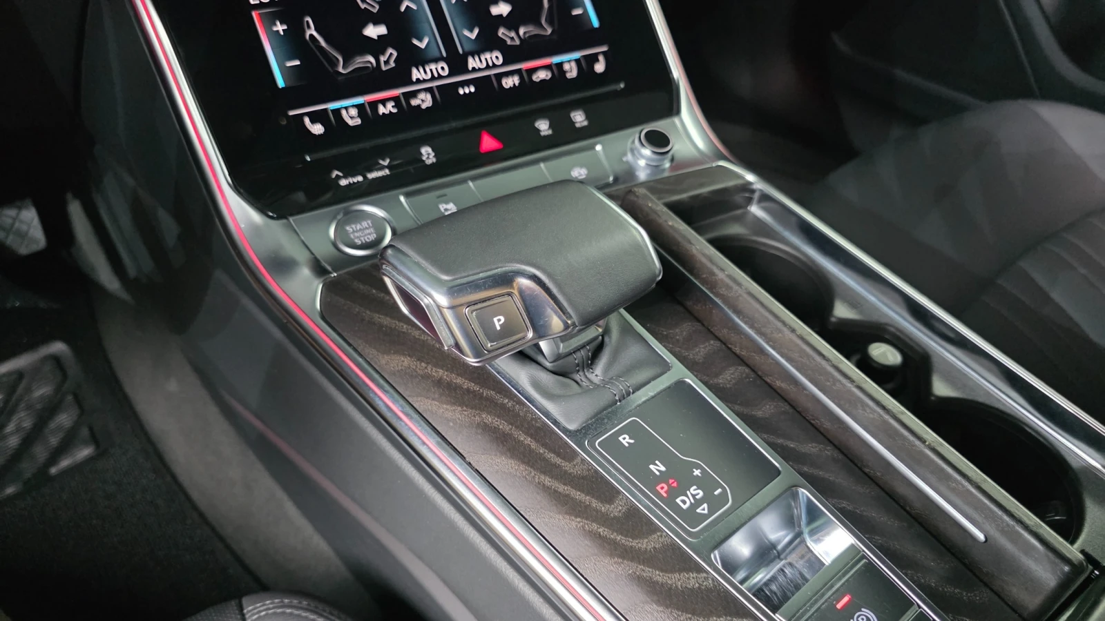 Audi A6 2.0 45TFSI Quattro, FULL , снимка 8 - Автомобили и джипове - 55313877