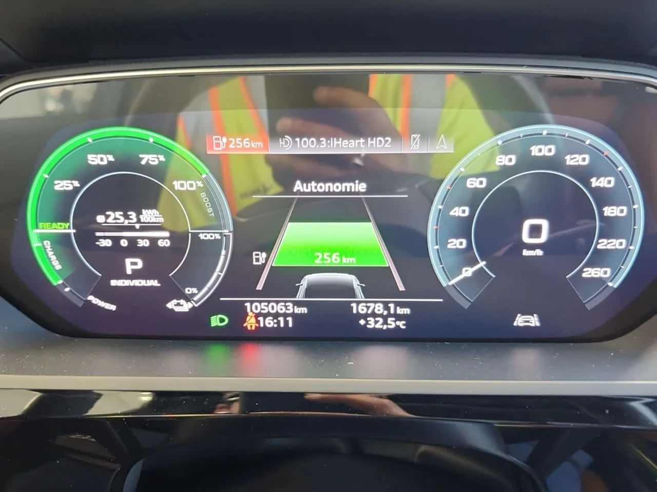 Audi E-Tron * PROGRESSIV * CARFAX * ����� �� �����������  | Mobile.bg � ����������� 9