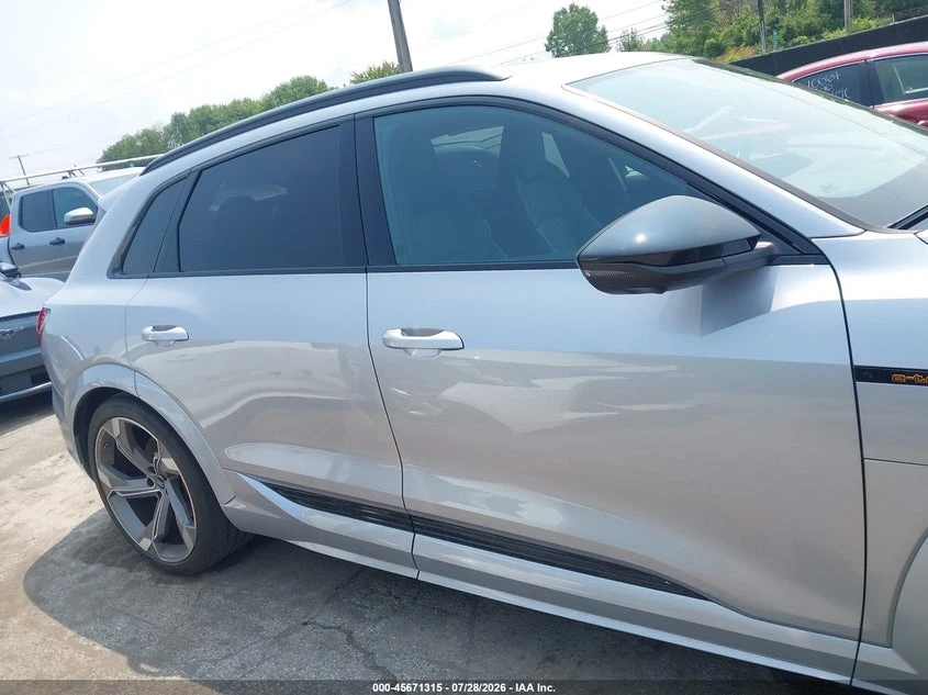 Audi E-Tron S Prestige Quattro, снимка 13 - Автомобили и джипове - 55534817