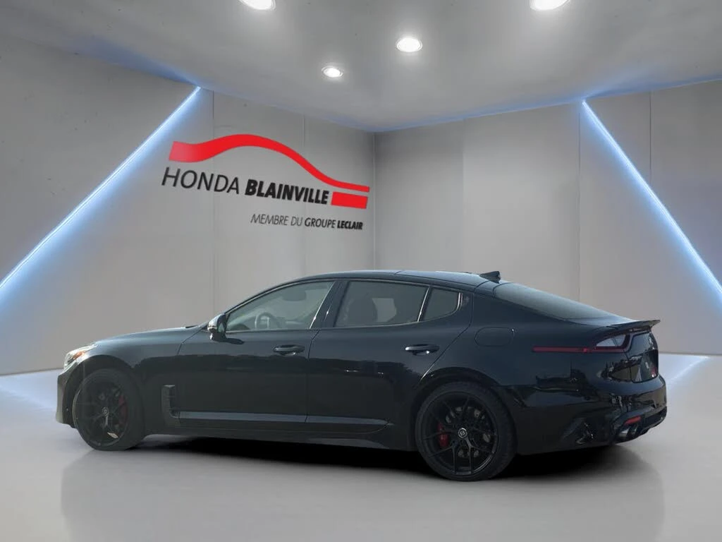 Kia Stinger 3.3 GT 4X4* DISTRONIC* HARMAN KARDON* 360* ХЕДЪП* , снимка 9 - Автомобили и джипове - 55666047