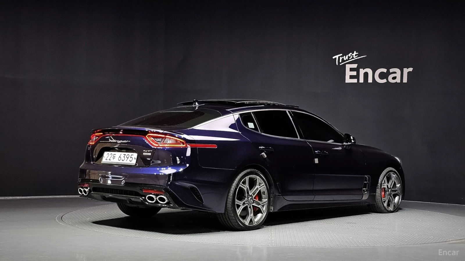 Kia Stinger 3.3 GT - DISTRONIC - HUD - ОБДУХ - LEXICON -360CAM, снимка 2 - Автомобили и джипове - 56113772