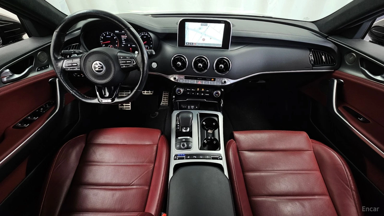 Kia Stinger 3.3 GT - DISTRONIC - HUD - ОБДУХ - LEXICON -360CAM, снимка 7 - Автомобили и джипове - 56113772