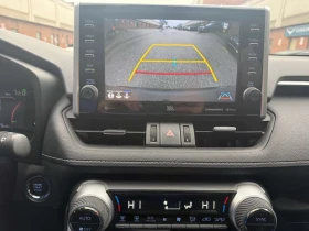Toyota Rav4 * Limited * CARFAX * ПАНОРАМА * KEYLESS * ПОДГРЕВИ, снимка 11